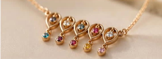 Alhambra Drop Pendant Chain