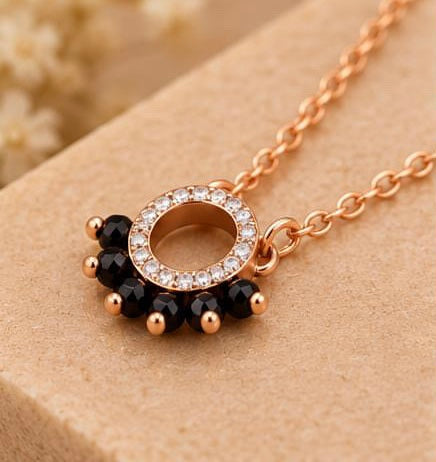 Onyx Crown Chain