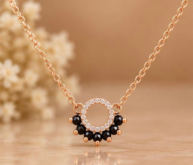 Onyx Crown Chain