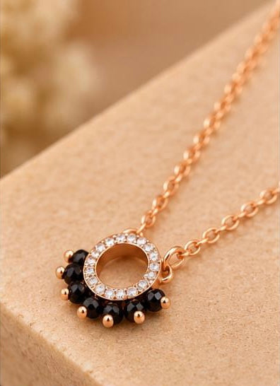 Onyx Crown Chain