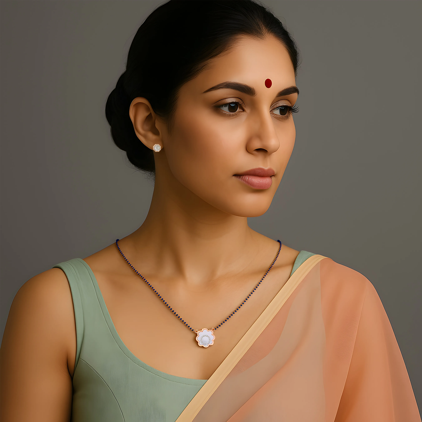 Moonflower Charm Mangalsutra Set