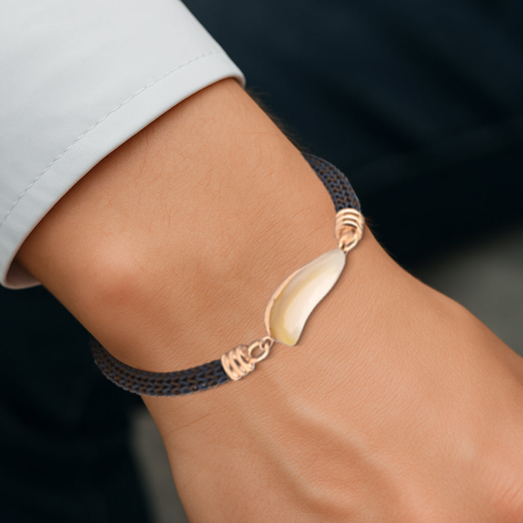 Pearl-bound Bracelet