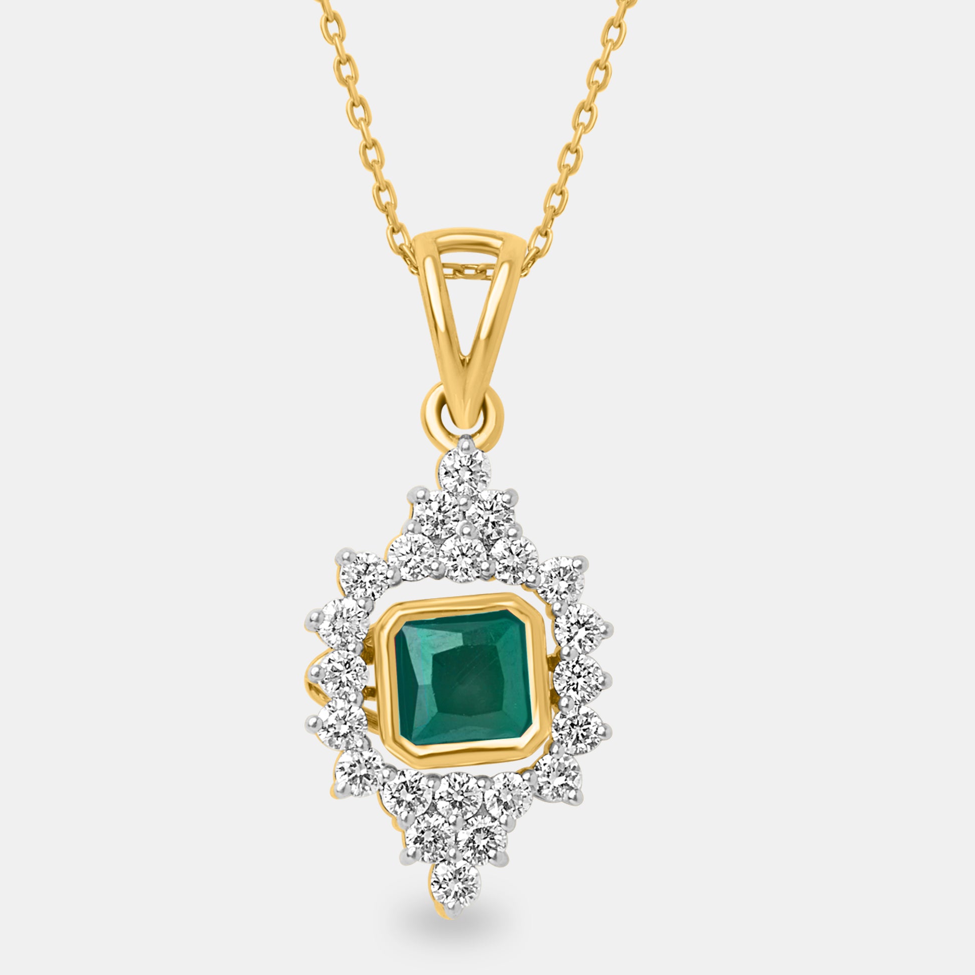 Regal Radiance Pendant Chain